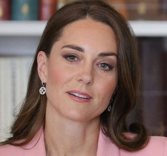 “Goodbye, Kate”: The royal family is devastated, Kate Middleton just lost the fight against… See the first comment.