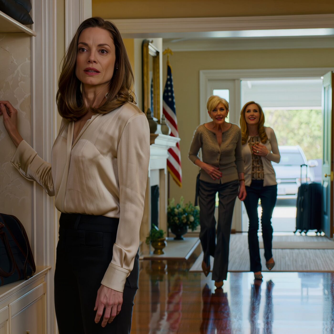 I kept $20M in my mom’s safe. Next morning she was gone with it—and I laughed because of what was inside